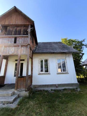 Продаж половини будинку.Місто Косів, Івано Франківська обл