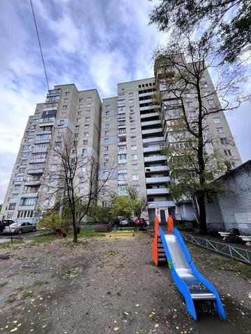 Продаж 3к квартири 65.8 кв.м на вул. Павла Тичини 23 Без комісіі!!!