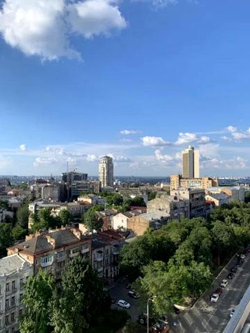 Бульварно-Кудрявська вул. (Воровського), 21