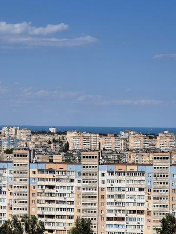 Спортивна вул., 3/2