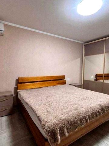 Сдам 2х комн квартиру м. Защитников Украины в новострое ЖК Искринский