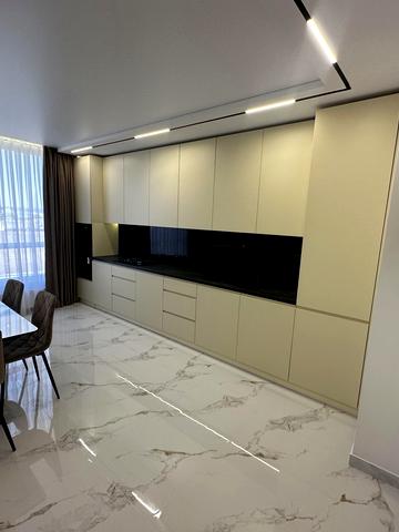 Євгена Коновальця вул., 37-А