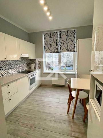 Ованеса Туманяна вул., 1-А