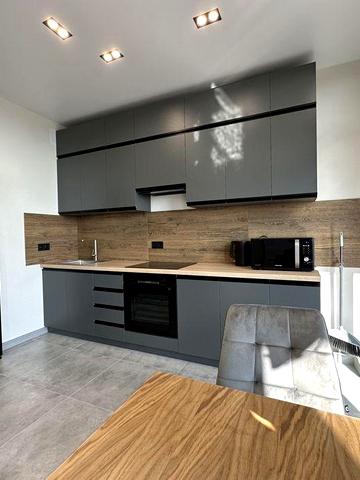 Оренда 1 кім. квартири в центрі вул. Коновальця