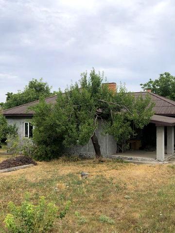 Продам будинок 50 соток.  Черняхівка, вул, Кірова 3.  Э скважина