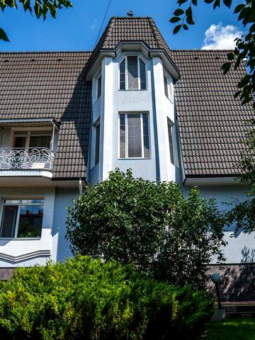 Лобачевського вул., 2