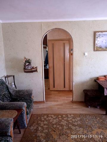 Продається кутова квартира під бізнес