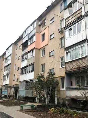 Продам 3/5 частину квартири