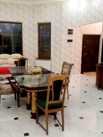 Юхима Геллера вул. (Жовтневої Революції), 2