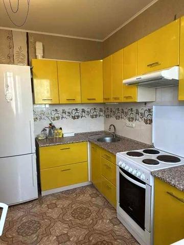 Градинська 9, ТРЦ Район! Ліфт працює при відключенні світла!