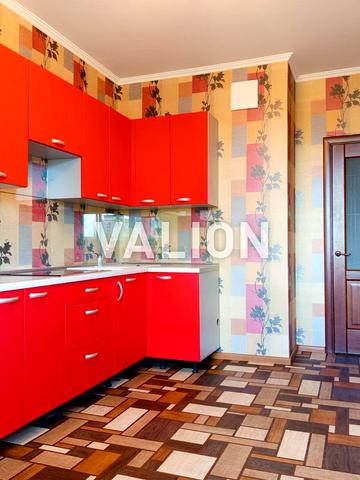 Йорданська вул. (Лайоша Гавро), 1