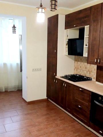 Тищенка вул., 21-Б