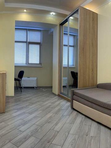 Здається 2-на вартира район Ліко-граду