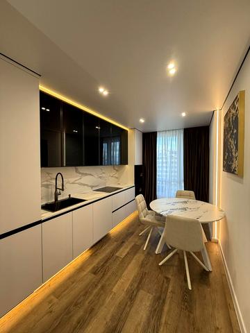 Бельведерська вул., 32-Б