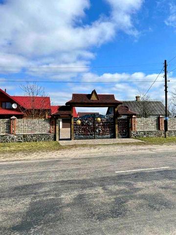 Будинок з брусу (смерека ) 203 м² + гараж 120 м²