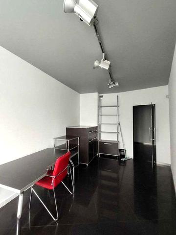 АК 3 Кімнатна квартира під офіс Метрополита Андрея Шептицького 10