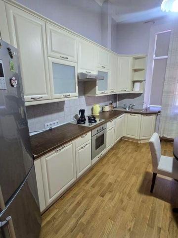 Аренда 4х кв Соборная 40,возле ДК 140м 41000грн торг.