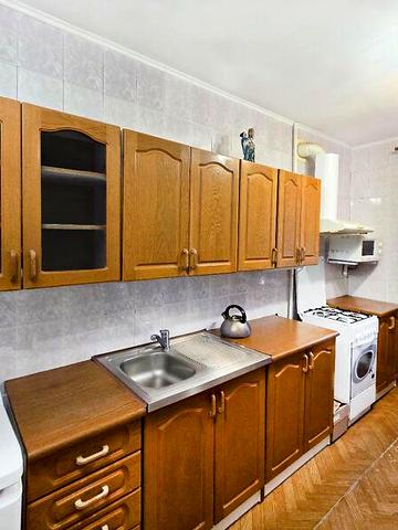 Продаж 3к Квартира Тютюнника Василя (Малишева) вулиця