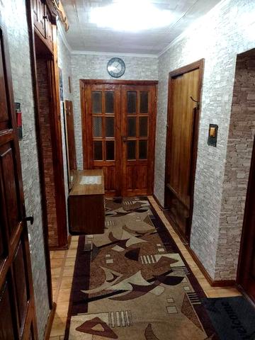 Здається 2 х кімнатна квартира