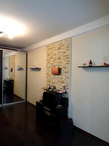 Братиславська вул., 42