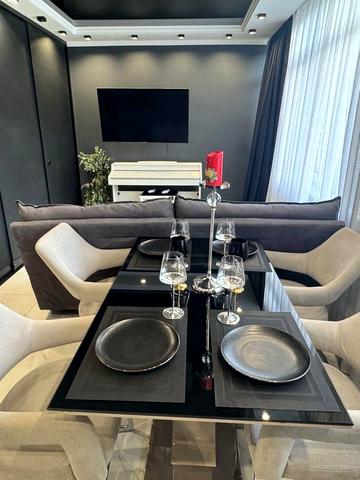 Перлинна вул., 7