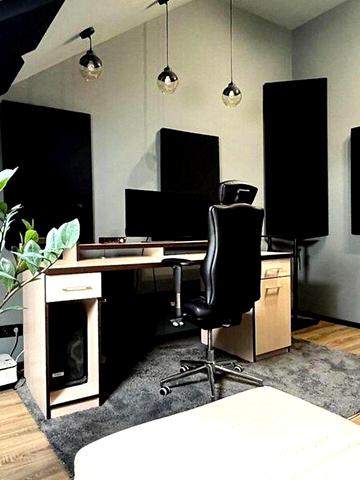 Продаж 3к Квартира Святомихайлівська вулиця