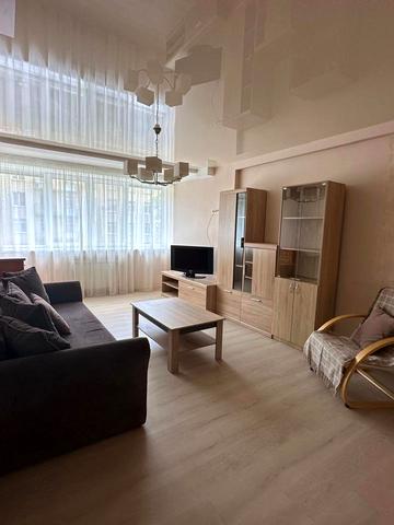 Богдана Хмельницького вул., 39