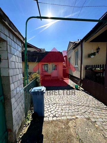 Продаж будинку Новий район!