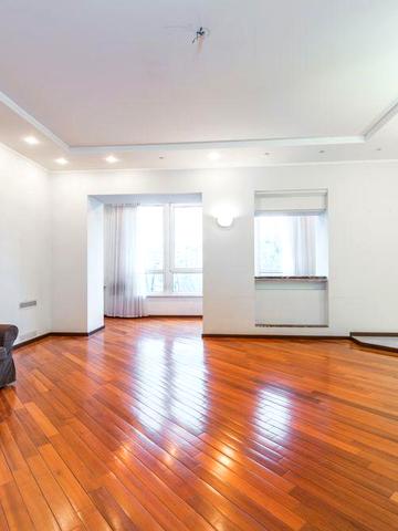 Без рієлтерів! Продам 4-к квартиру, 146 к.м.  на Володимирський,