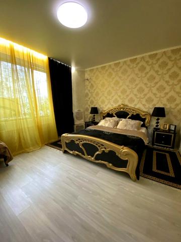 Старицького вул., 20/2