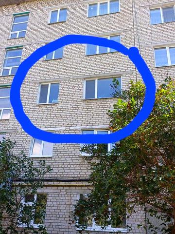 2-х кімнатна квартира 3/5 з автономним опаленням в центрі м. ІЗЮМ ЖК Осбб "Весна"