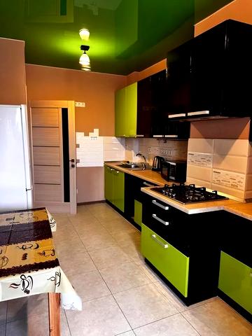 Бельведерська вул., 23