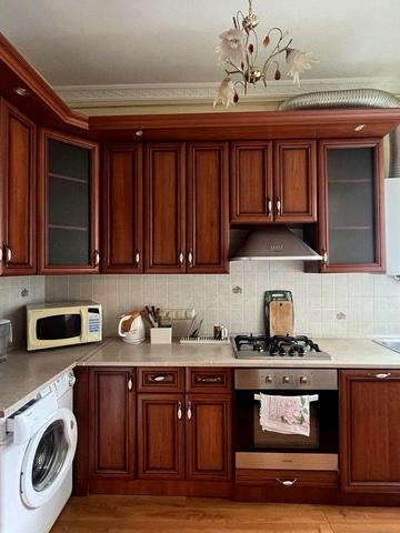 Липська вул., 15