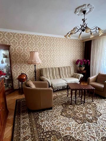 Івана Пулюя вул., 3