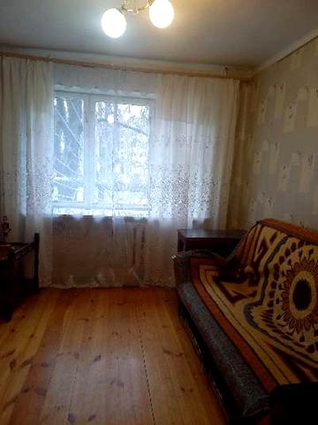 Героїв Крут вул. (Валентини Терешкової), 32