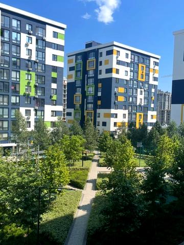 Вишнева вул., 33