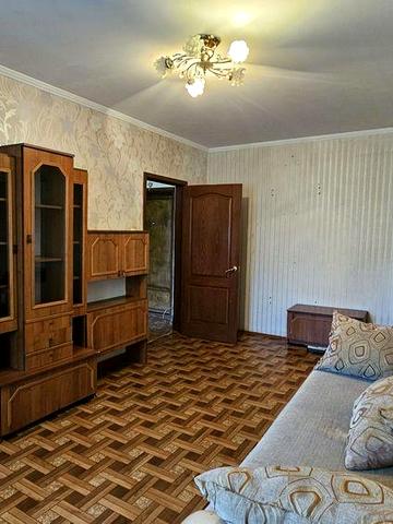 Сдам 1 ком квартиру на Бочарова / Днепродорога-3 этаж -Газ