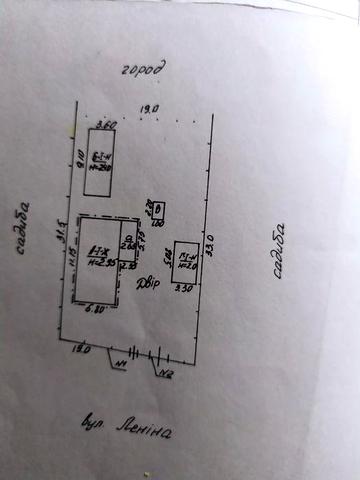 Земельна ділянка з будинком під ремонт у Маньківці (20 сот.)