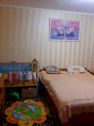 Продам трикімнатну квартиру в Чутове