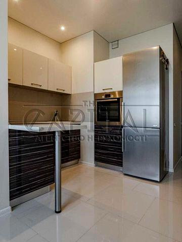 НИЗЬКИЙ ПОВЕРХ. Продаж квартири в чудовій локації, поряд метро та ТРЦ.