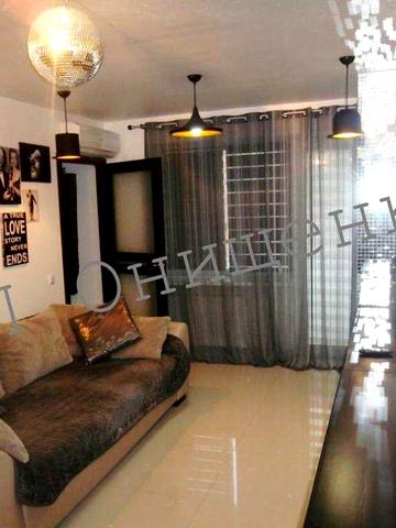 Пропоную гарну квартиру біля ІДА на площі Визволення.