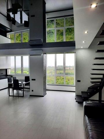 Пентхаус на Рівненській