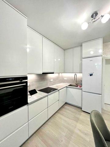 Тиха, простора, стильна 2-кімн. у найкращому   ЖК “Медова-Будова”