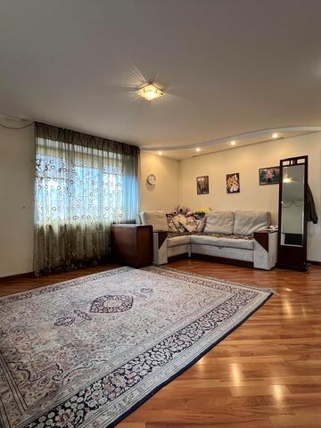 Травнева вул., 4