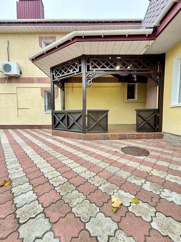 Продаж будинку на селищі Гірничному