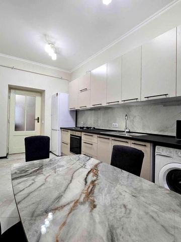 Здається 2-Х кімнатна квартира в ЦЕНТРІ міста на вул.ЖУКОВСЬКОГО