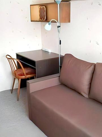 Златопільська вул., 2