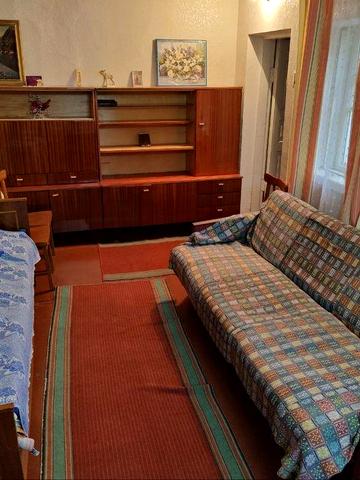 Оренда 40м2 1й поверх з двориком!