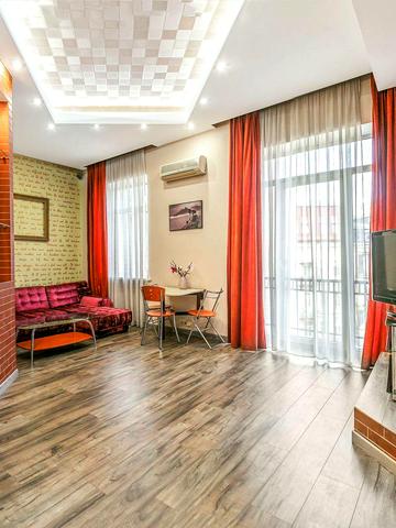 Велика Васильківська вул. (Червоноармійська), 20