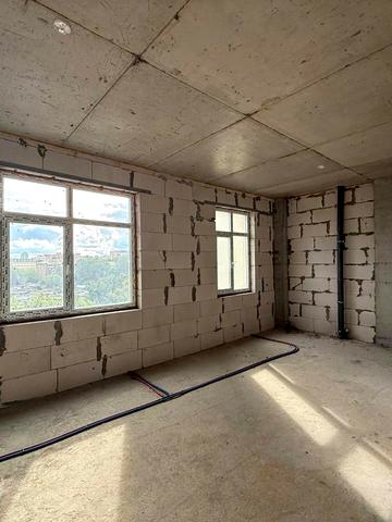 Нагірна вул., 16